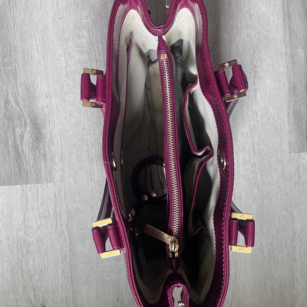 Tory Burch Glossy Patent Tote in Deep Plum - Picture 2 of 8